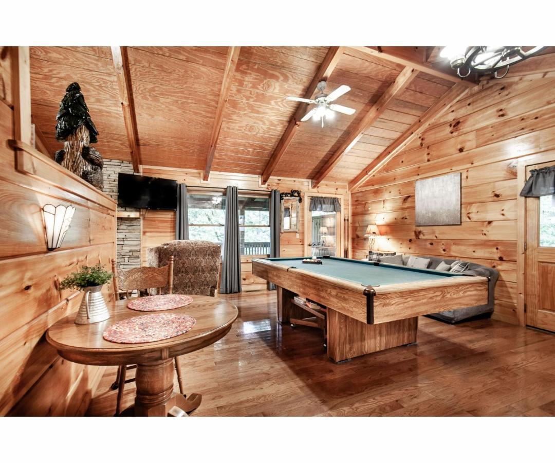 鸽子谷Peekaboo With Hot Tub, Pool Table, And Jacuzzi别墅 外观 照片